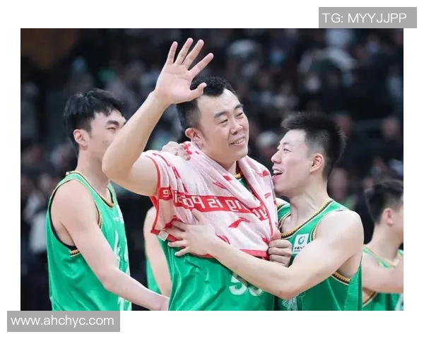 韩德君的篮球之路：从青涩少年到CBA传奇巨星的成长历程与心路历程